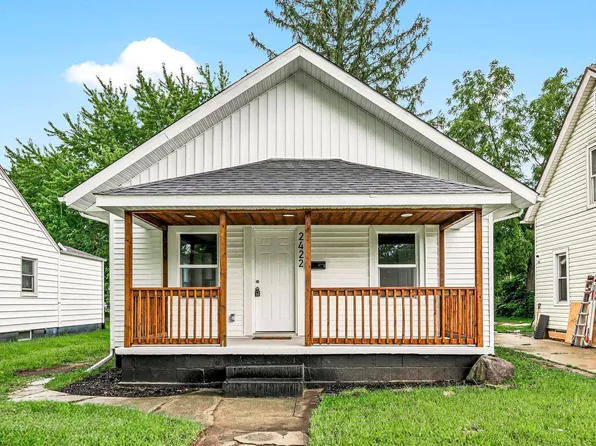 2422 Kenwood Ave, South Bend, IN 46628