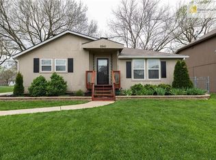 8540 Switzer Rd, Overland Park, KS 66214