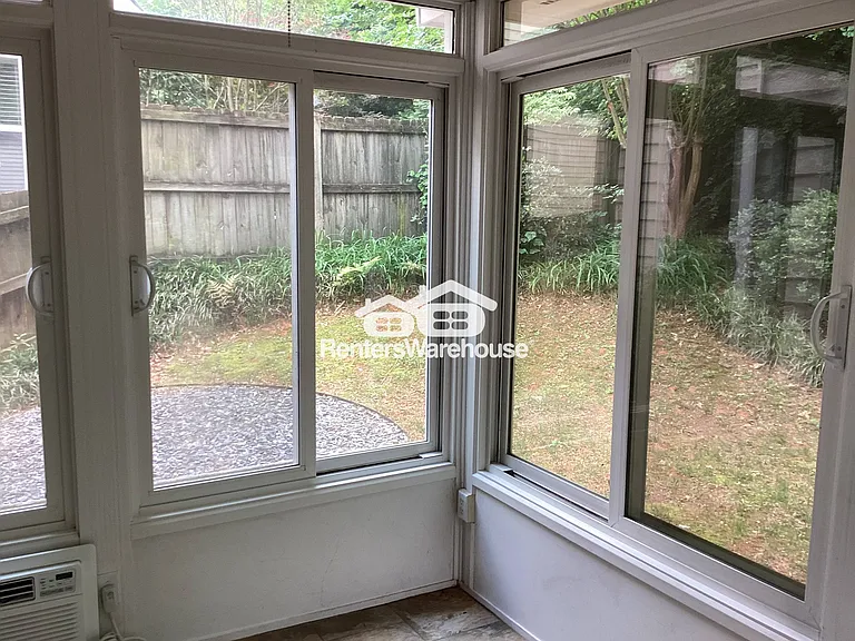 2983 Rosebrook Dr — Photo 6