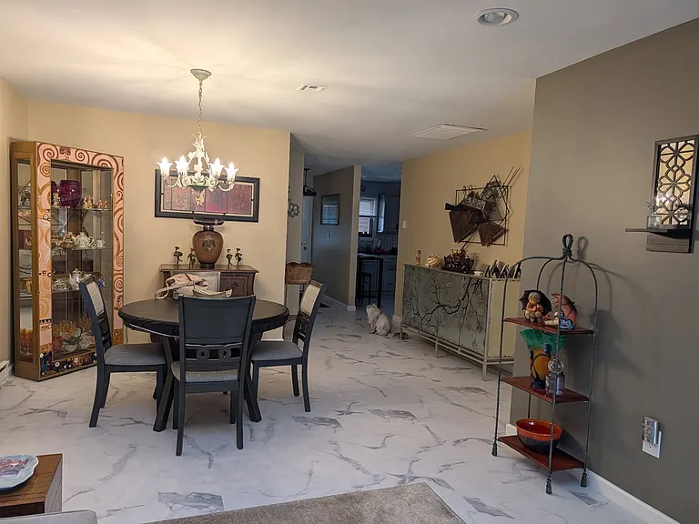 48 Ellsworth Ct — Photo 5