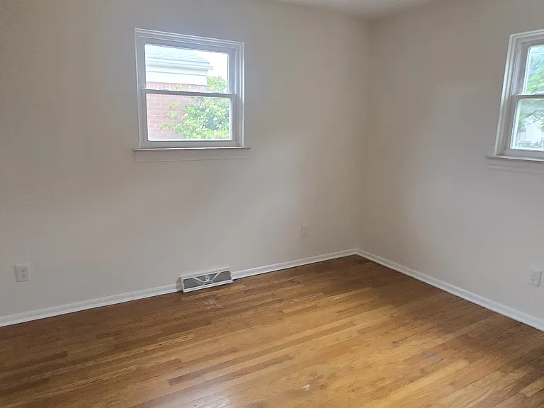 6620 Colonial St — Photo 9