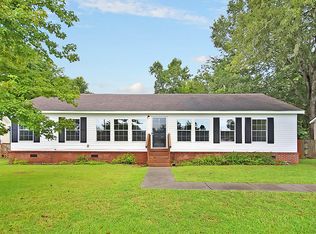 204 Lindy Creek Rd, Goose Creek, SC 29445