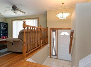 1459 E Dorothy Dr, Palatine, IL 60074