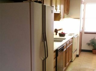 658 E Crest Dr APT A, Heath, OH 43056
