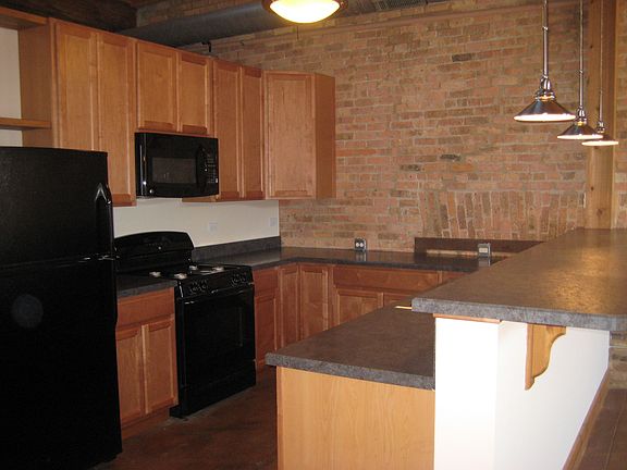 2nd image of 262 Church Ct