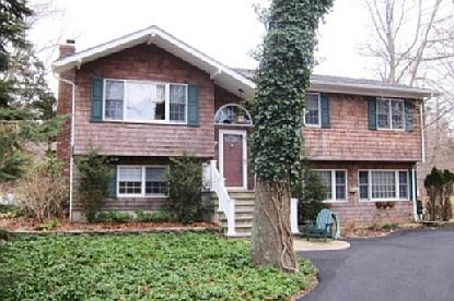 1st image of 16 Woodvale St