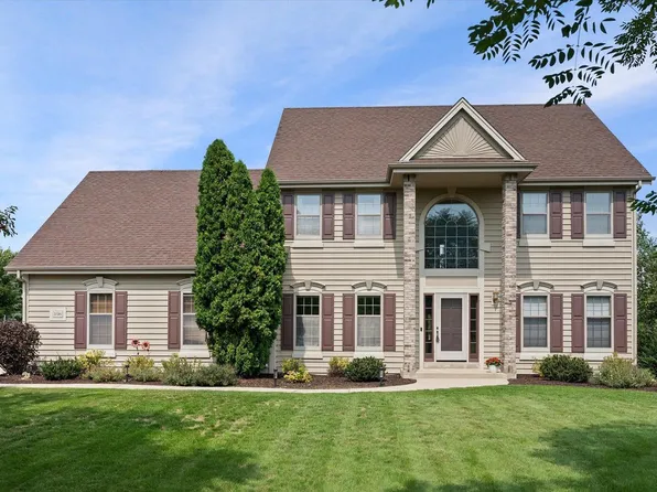 108 Long Meadow DRIVE, Hartland, WI 53029