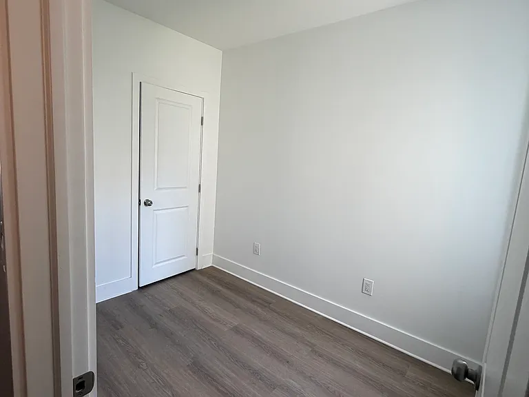 2619 Titan St — Photo 7
