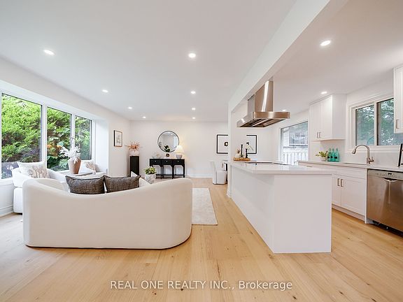 5th image of 3148 Bentworth Dr