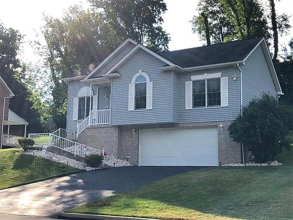 3rd image of 92 Laurel Dr