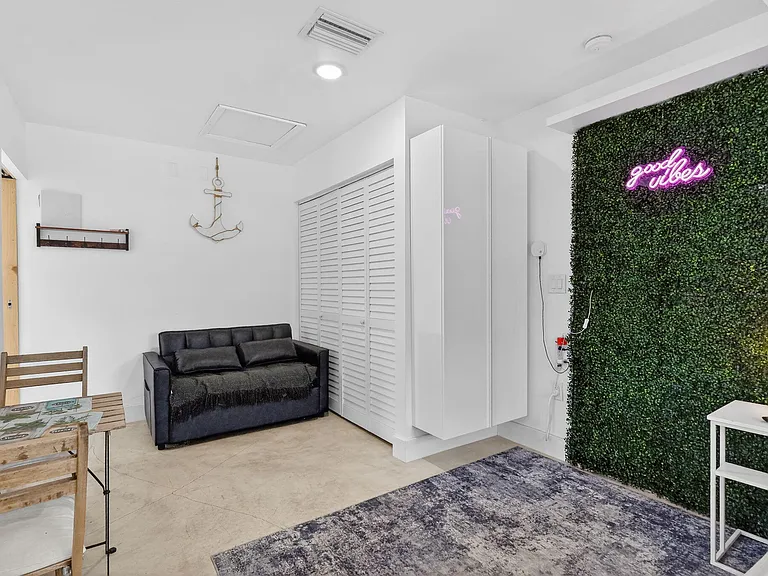 4540 SW 28th Ter — Photo 30