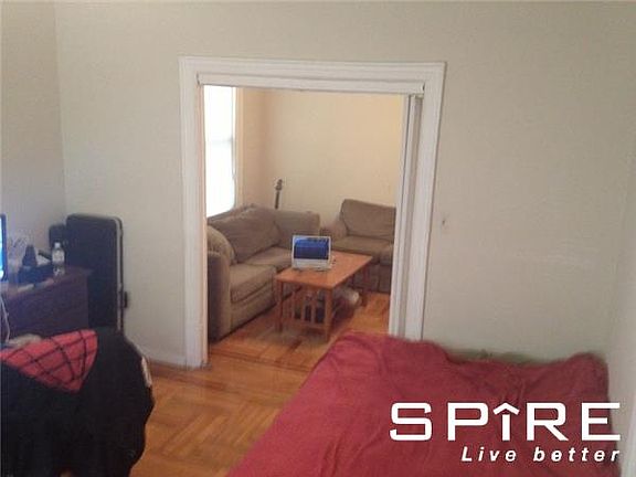 4th image of 2414 28th St APT 1A