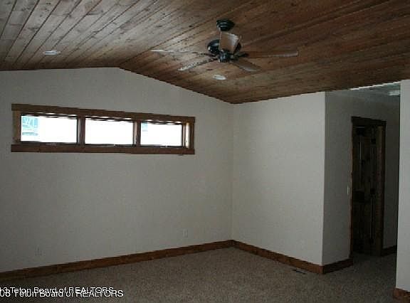 4th image of 301 Kara St