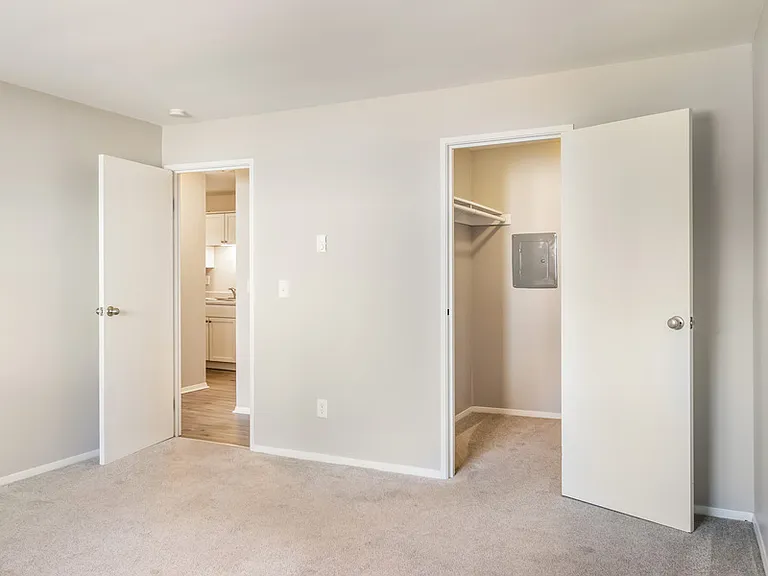 2310 E Webster Pl #103 — Photo 9