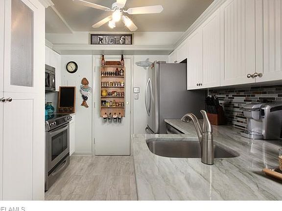 4th image of 2170 Gulf Shore Blvd N #24