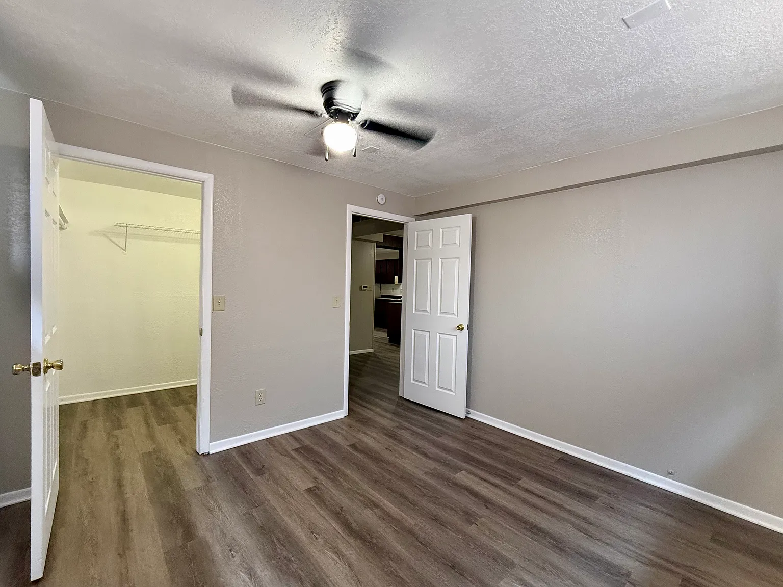 2 bed, 1.0 bath, 961 sqft, $1,395 — Photo 3