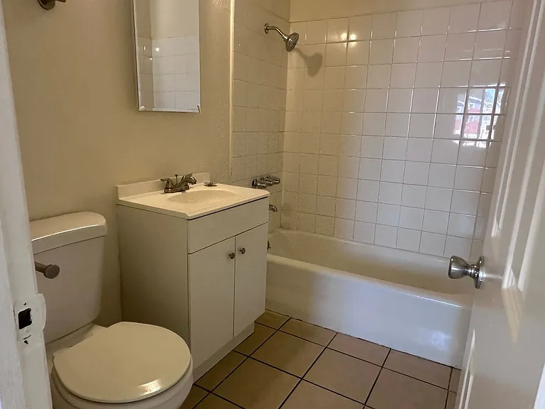 2841 B Street — Photo 8