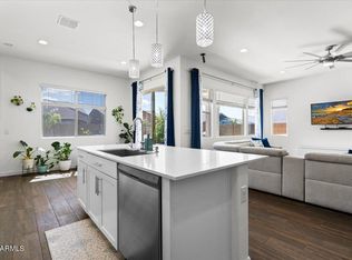 2325 E Kelly Dr, Gilbert, AZ 85298