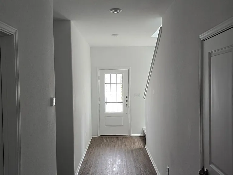 1433 Weatherford Ln — Photo 22