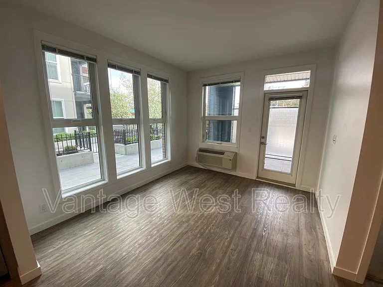 1800 Richter St #115 — Photo 6