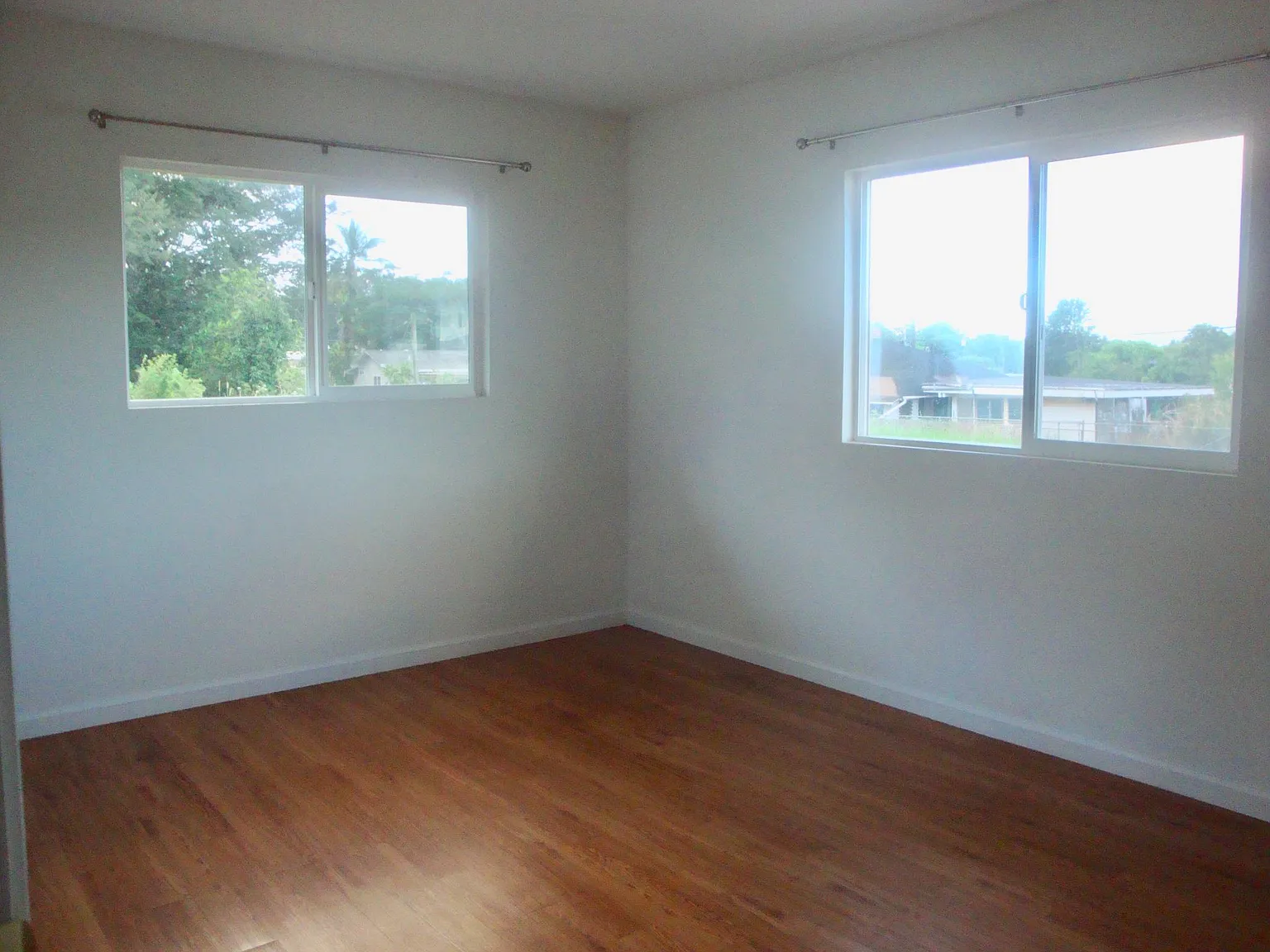 2 bed, 750 sqft, $2,400 — Photo 3