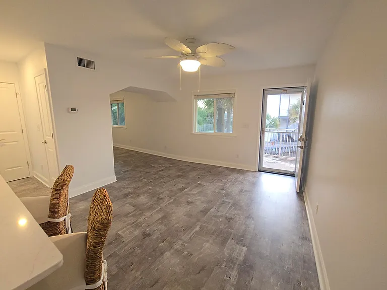 315 Bream Ave #207 — Photo 9