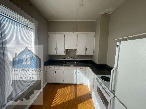 700 Main St #3