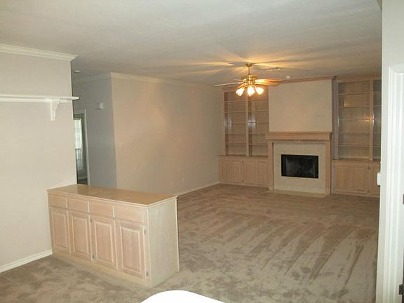 4th image of 4022 Wood River Dr APT 10A