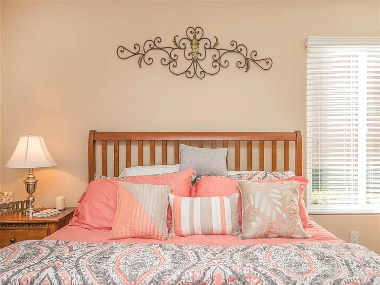 La Veta Grand Apartments — Photo 51