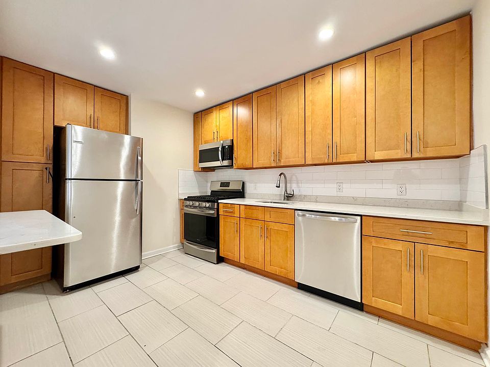 1st image of 21-08 77th St #2