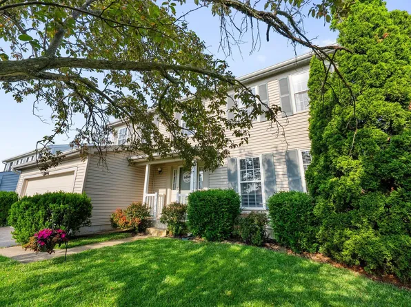 3288 Foxpoint Dr, Hilliard, OH 43026