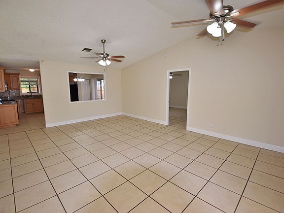 3rd image of 6129 Blue Grass Cir
