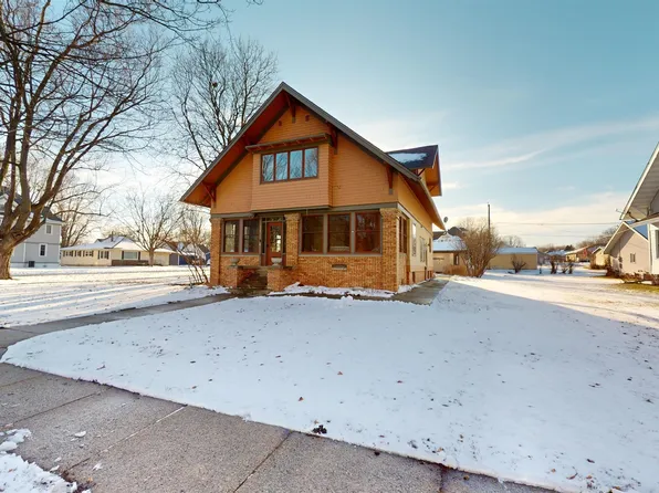 215 Davenport St, Holstein, IA 51025