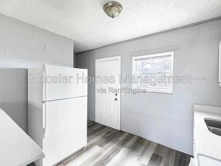 1254 W 23rd St #2 — Photo 17