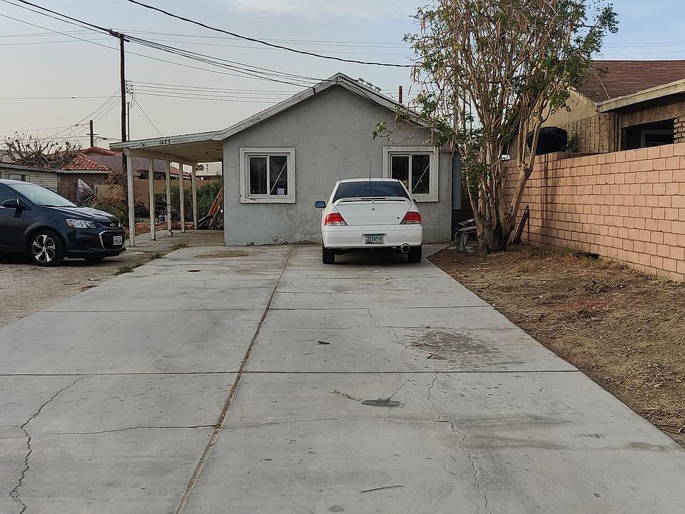 2nd image of 1423 2nd St Unit 3
