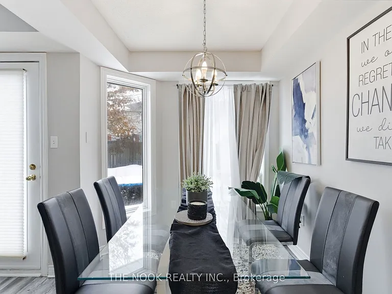 119 Brownstone Cres — Photo 10
