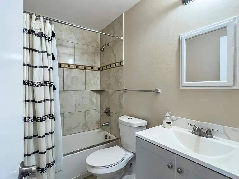 8922 Branding Fld — Photo 12