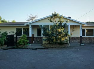 651 Ferndale Ct NE #B, Renton, WA 98056