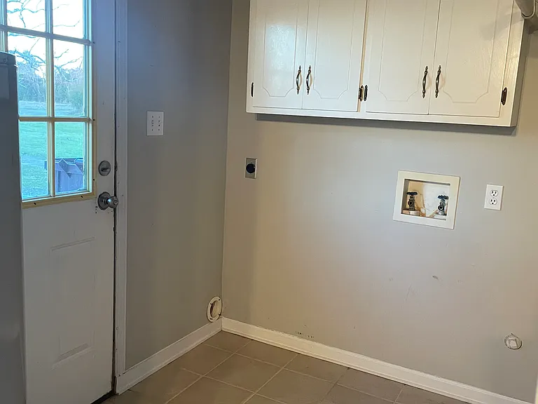 128 Red Rose Dr — Photo 5