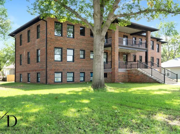 512 Spruce
