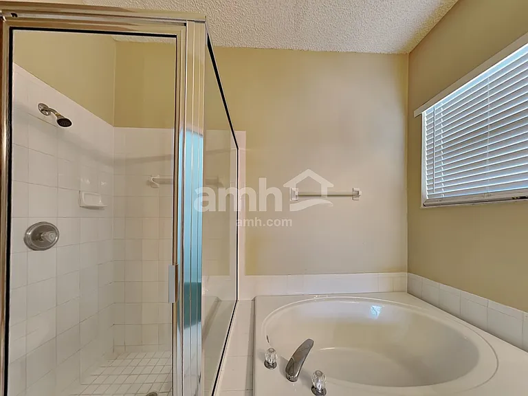 451 Sand Ridge Dr — Photo 11
