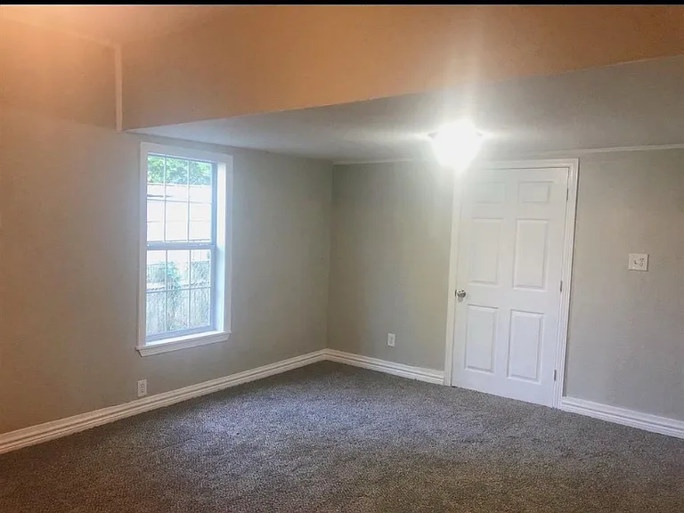 620 Riverside Dr — Photo 28