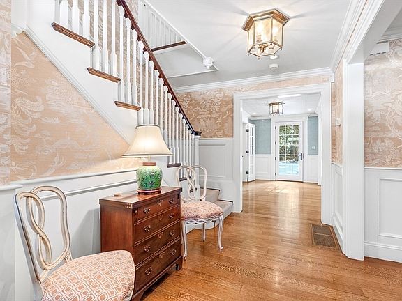 4th image of 22 Valley Rd