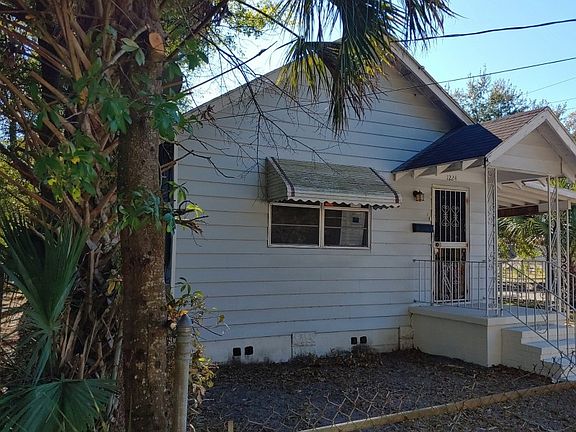 3rd image of 1224 W 25th St