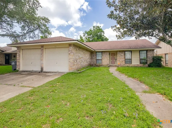515 Camelot Dr, Victoria, TX 77901