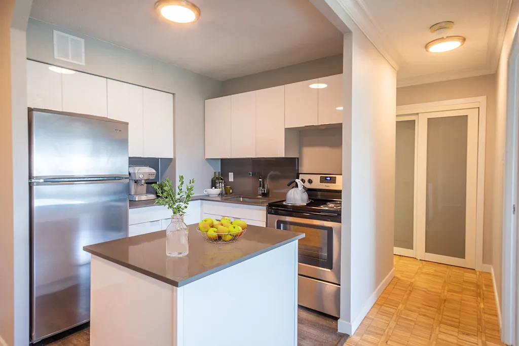 Bloor Residences — Photo 4