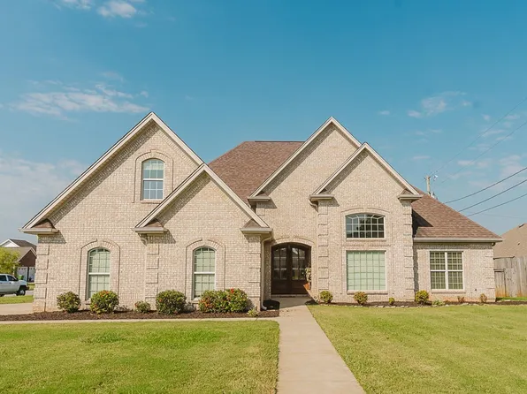 2502 Brown St, Muscle Shoals, AL 35661