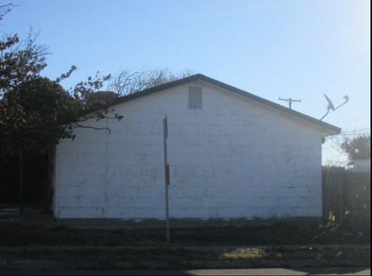 2nd image of 1702 E Cornell St