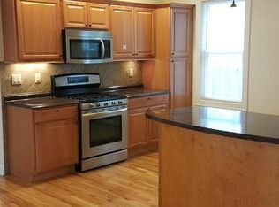 163 Perry Ave, Worcester, MA 01610