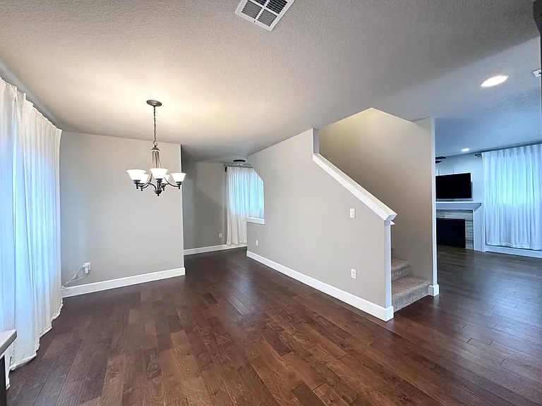 4337 N Hunt St — Photo 9